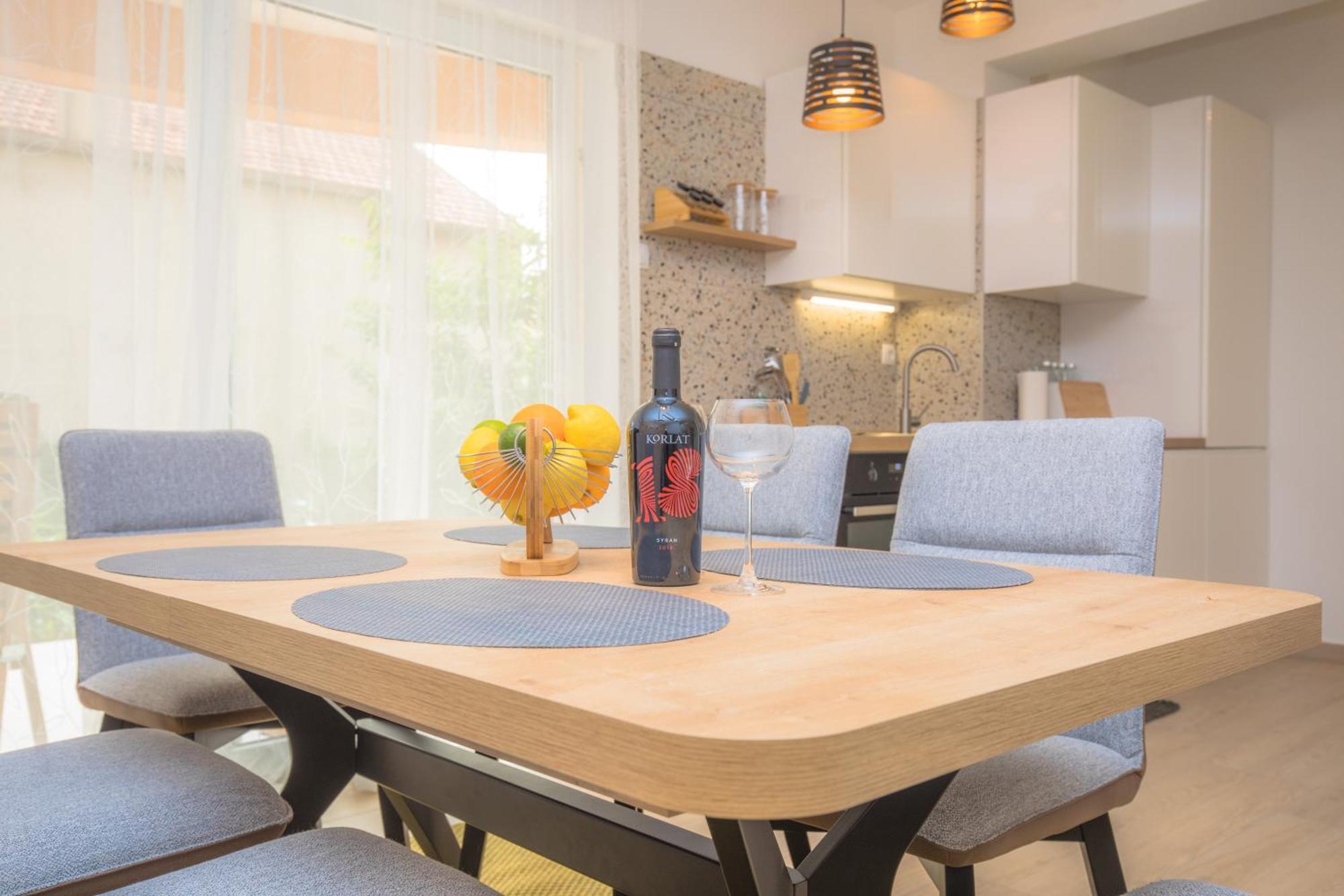 Elena Apartment ชิเบนิก ภายนอก รูปภาพ